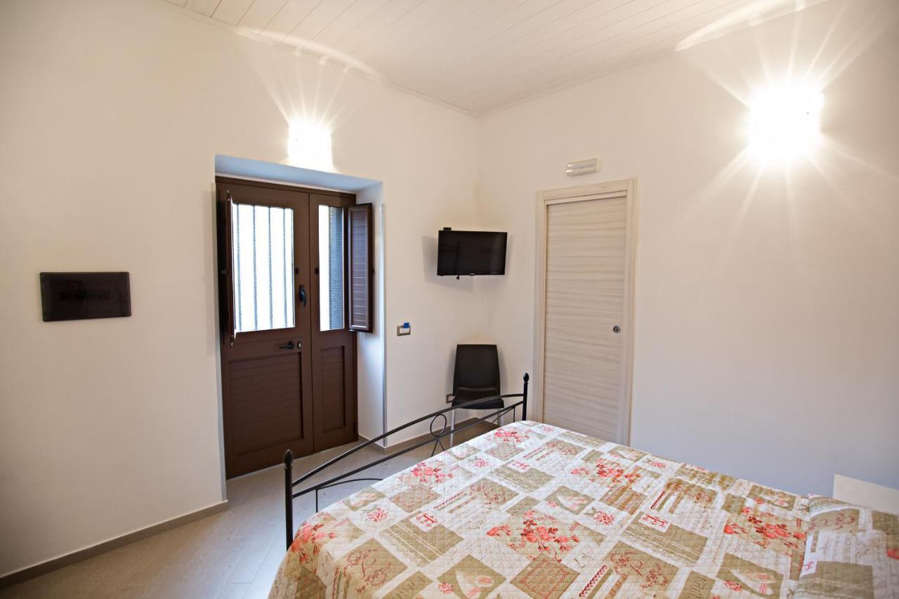 B&B Acquachiara โรเชลลา ยอนีกา ภายนอก รูปภาพ